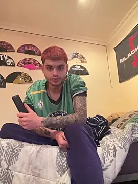 Darylpollalarga online show from December 2025 03:19:02 PM