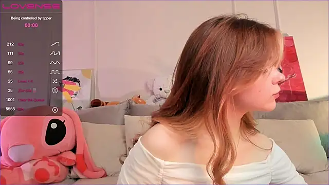 Frau Lina online show from October 2025 03:49:01 PM