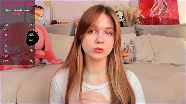 Frau Lina online show from November 2025 02:08:02 PM