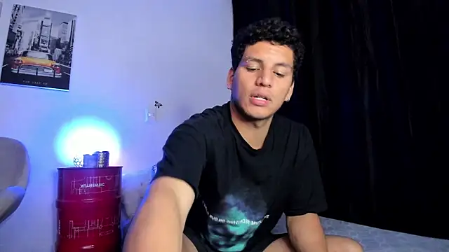 Snapshot of Curlblue chatting on January 2025 09:52:01 AM Curlblue online show from January 2025 09:52:01 AM