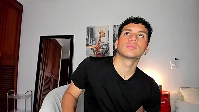 Snapshot of Curlblue chatting on January 2025 01:38:02 AM Curlblue online show from January 2025 01:38:02 AM