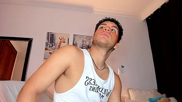 Snapshot of Curlblue chatting on January 2025 01:48:01 AM Curlblue online show from January 2025 01:48:01 AM