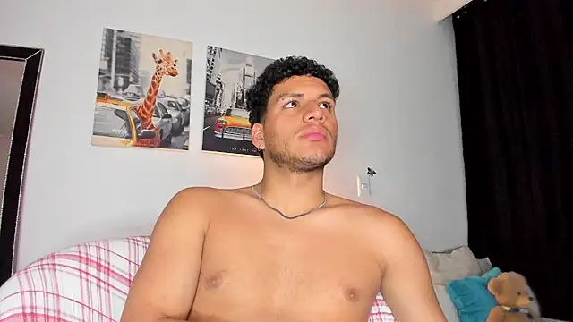 Snapshot of Curlblue chatting on January 2025 03:48:02 AM Curlblue online show from January 2025 03:48:02 AM