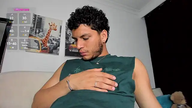 Snapshot of Curlblue chatting on February 2025 01:15:01 AM Curlblue online show from February 2025 01:15:01 AM