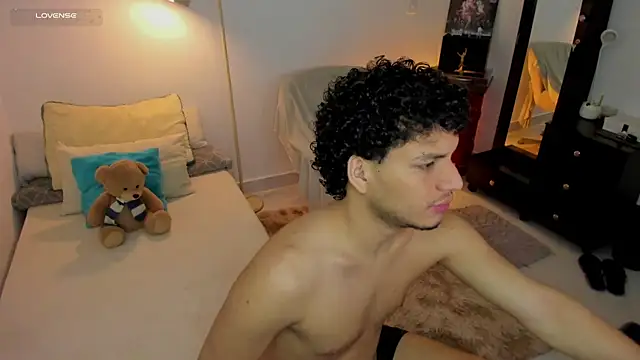 Snapshot of Curlblue chatting on September 2025 12:09:02 PM Curlblue online show from September 2025 12:09:02 PM