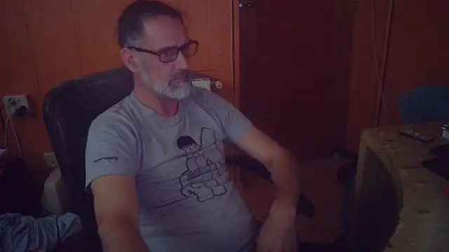 Snapshot of Lia_Y_PatrickX chatting on October 2025 12:53:01 AM Lia Y PatrickX online show from October 2025 12:53:01 AM