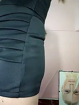 zizi public online show from February 2025 02:33:01 AM