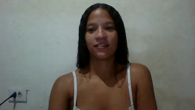 Snapshot of By_Aninha chatting on January 2025 09:14:02 PM By Aninha online show from January 2025 09:14:02 PM