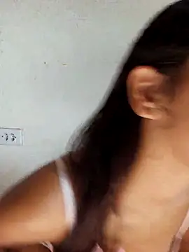 Snapshot of By_Aninha chatting on February 2025 11:23:02 AM By Aninha online show from February 2025 11:23:02 AM