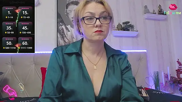 Snapshot of LadyJeen chatting on October 2025 03:11:01 PM LadyJeen online show from October 2025 03:11:01 PM