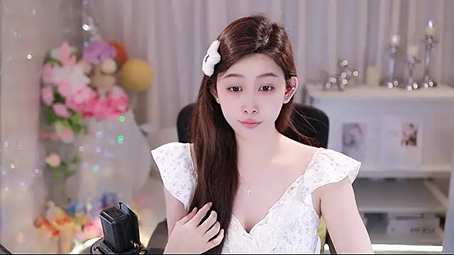 Snapshot of SleepArtist chatting on October 2025 02:45:01 AM SleepArtist online show from October 2025 02:45:01 AM