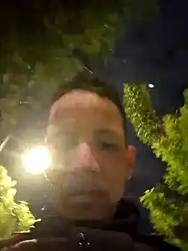 andresperezf online show from November 2025 06:02:02 AM