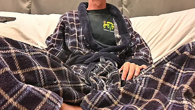 joeiandola online show from October 2025 03:32:02 PM