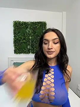 AylinRoss online show from January 2025 07:05:01 AM