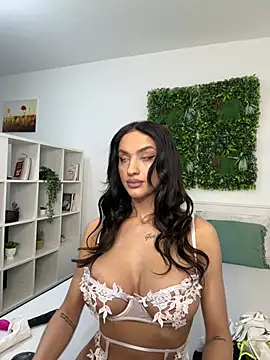AylinRoss online show from January 2025 07:04:02 AM
