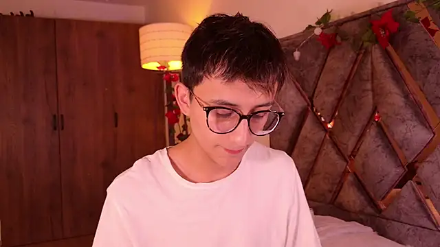 Mr evan1 online show from December 2024 12:14:02 PM