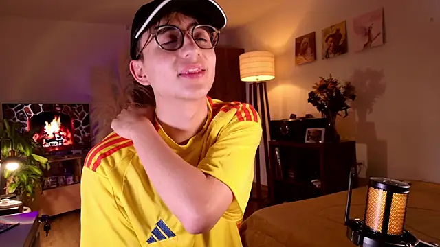 Mr evan1 online show from September 2025 04:43:02 PM