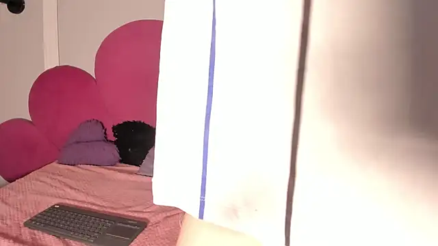Emasanders online show from December 2024 02:03:02 AM