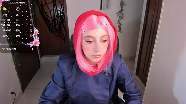 Snapshot of Violetaarey chatting on October 2025 12:01:02 AM Violetaarey online show from October 2025 12:01:02 AM