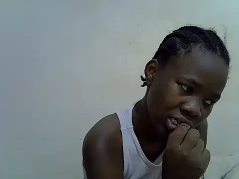 Snapshot of hey_its_andreana chatting on October 2025 11:38:02 PM hey its andreana online show from October 2025 11:38:02 PM