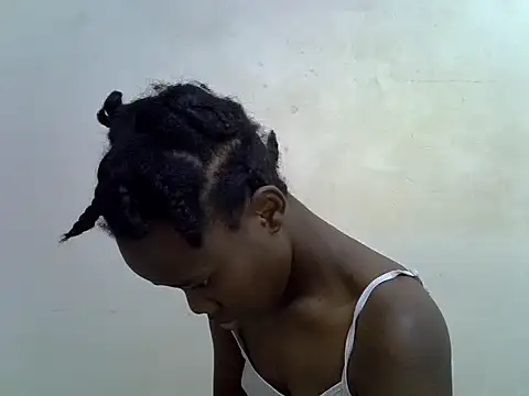 Snapshot of hey_its_andreana chatting on October 2025 10:15:01 PM hey its andreana online show from October 2025 10:15:01 PM