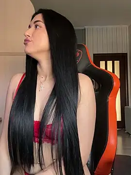 Julietta a online show from March 2025 11:07:01 AM