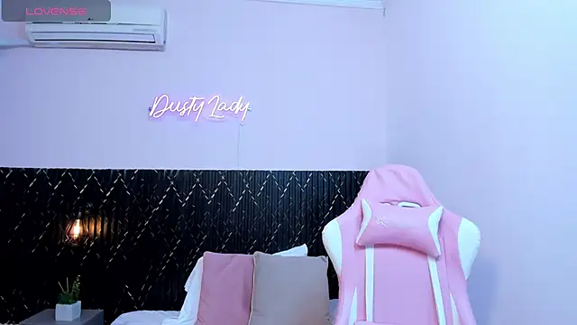 chanel brunette online show from March 2025 05:45:02 PM