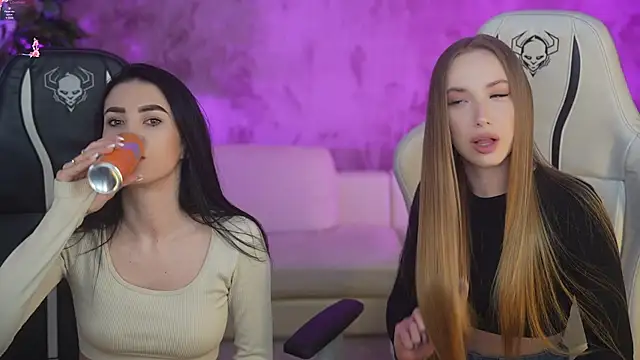 Tina Breeze online show from February 2025 07:55:02 AM