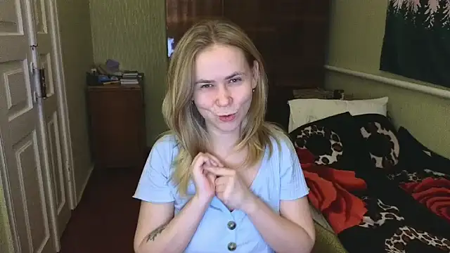 Riley Roo online show from December 2024 04:36:01 PM