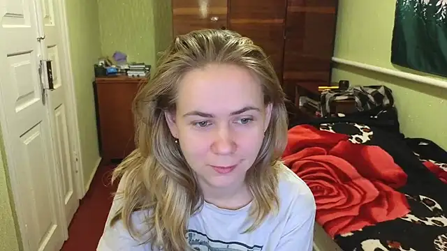 Riley Roo online show from December 2024 06:49:01 PM