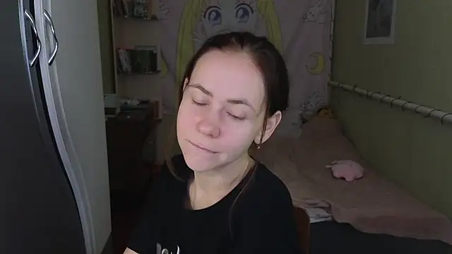 Riley Roo online show from October 2025 06:25:02 AM