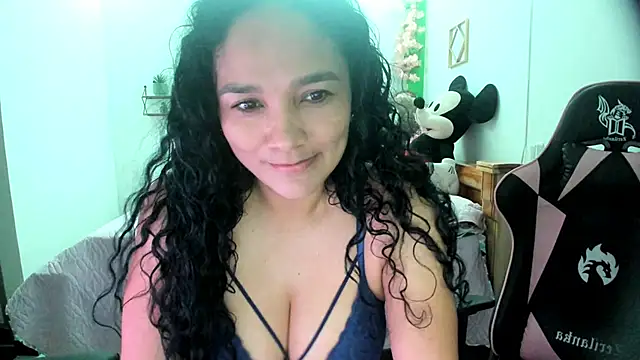 Snapshot of rayza_mature_154 chatting on October 2025 11:48:02 PM rayza mature 154 online show from October 2025 11:48:02 PM