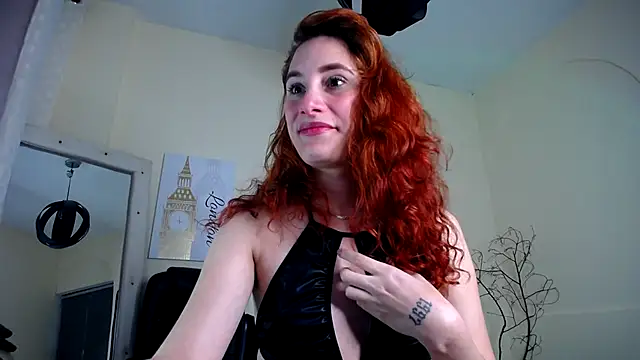 IsaBaileys  online show from March 2025 10:42:01 PM