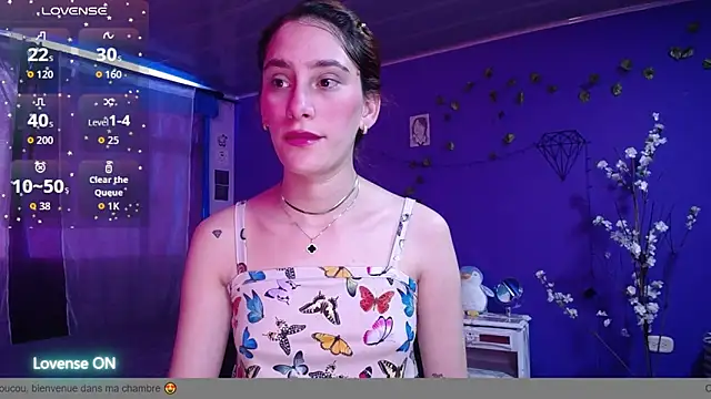 Snapshot of IsaBaileys_ chatting on October 2025 08:07:01 PM IsaBaileys online show from October 2025 08:07:01 PM