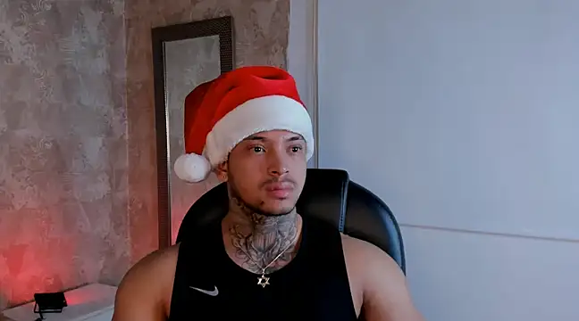Snapshot of Stiven_collins chatting on December 2024 06:42:02 PM Stiven collins online show from December 2024 06:42:02 PM