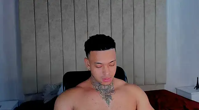 Snapshot of Stiven_collins chatting on December 2024 04:23:02 AM Stiven collins online show from December 2024 04:23:02 AM