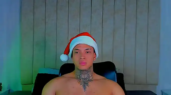 Snapshot of Stiven_collins chatting on December 2024 04:42:02 AM Stiven collins online show from December 2024 04:42:02 AM