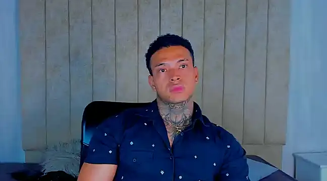 Snapshot of Stiven_collins chatting on December 2024 04:35:02 PM Stiven collins online show from December 2024 04:35:02 PM