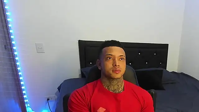 Snapshot of Stiven_collins chatting on March 2025 06:33:02 AM Stiven collins online show from March 2025 06:33:02 AM