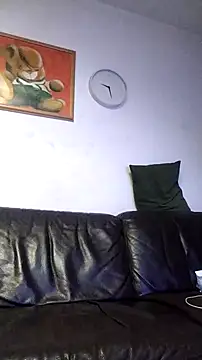 Snapshot of Knuffelstaaf123 chatting on October 2025 12:52:02 AM Knuffelstaaf123 online show from October 2025 12:52:02 AM