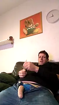 Snapshot of Knuffelstaaf123 chatting on November 2025 11:56:01 AM Knuffelstaaf123 online show from November 2025 11:56:01 AM