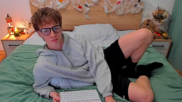 Fandi 777 online show from October 2025 07:07:02 PM