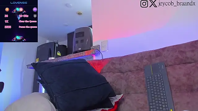 Snapshot of JeycobxBraand chatting on January 2025 09:15:01 PM JeycobxBraand online show from January 2025 09:15:01 PM