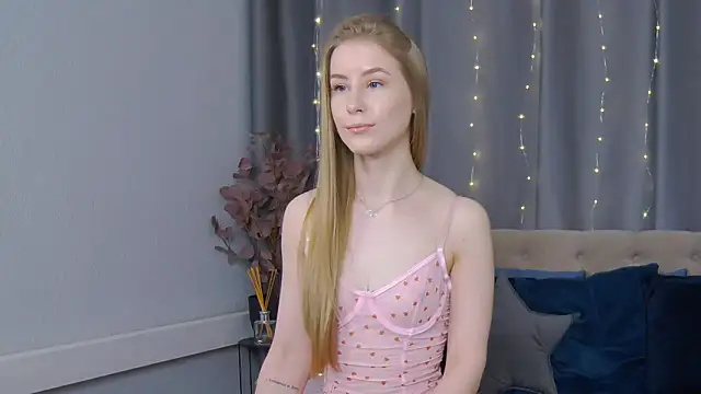 VioletiSwone online show from February 2025 05:29:02 AM