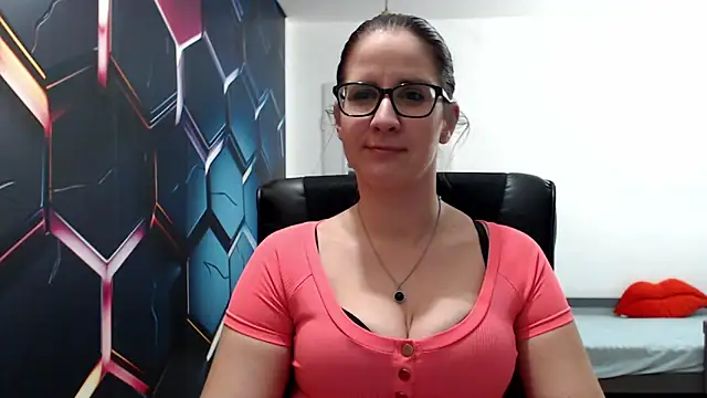 Snapshot of KayaRose chatting on January 2025 04:19:02 PM KayaRose online show from January 2025 04:19:02 PM