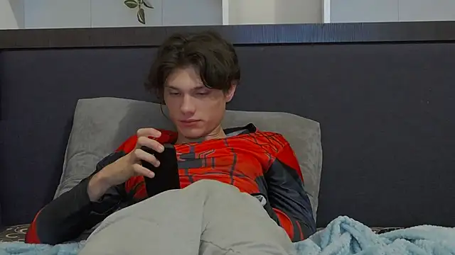 Snapshot of CalvinCay chatting on January 2025 02:49:02 AM CalvinCay online show from January 2025 02:49:02 AM