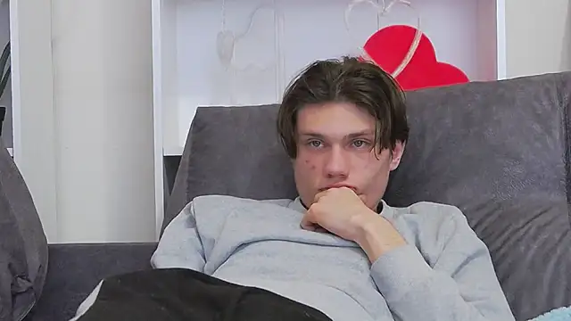 Snapshot of CalvinCay chatting on February 2025 06:34:01 AM CalvinCay online show from February 2025 06:34:01 AM