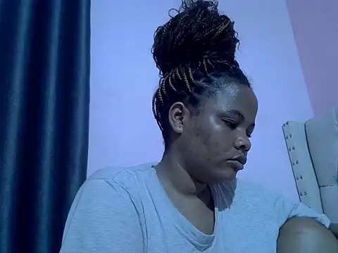 Snapshot of Amberay1 chatting on October 2025 12:44:02 AM Amberay1 online show from October 2025 12:44:02 AM