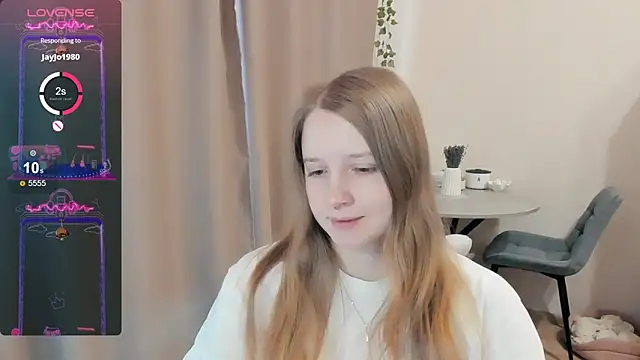 Snapshot of Alyaley chatting on October 2025 12:03:02 PM Alyaley online show from October 2025 12:03:02 PM