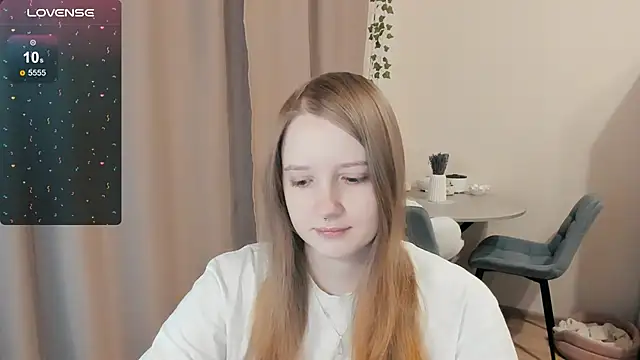 Snapshot of Alyaley chatting on November 2025 11:41:01 AM Alyaley online show from November 2025 11:41:01 AM